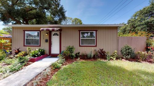 246 49th Ave, Saint Petersburg, FL 33703-3926