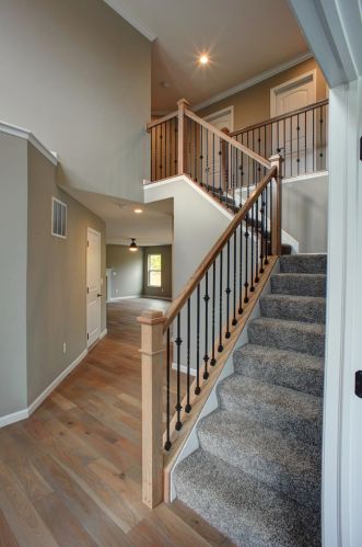 617 Honor Ln, Miami, OH 45056-8510