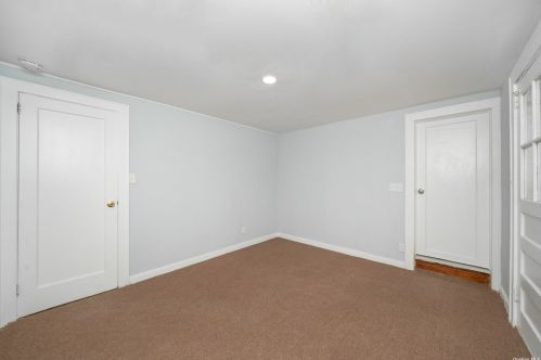 135 Allen St, Hempstead NY  11550-7319 exterior