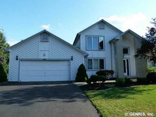 375 Thrushwood Ln, Webster, NY 14580-1470