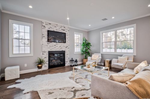 542 Linden St, Hempstead NY  11552-2649 exterior