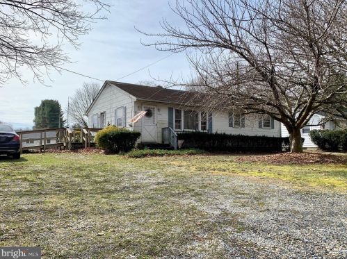 506 Meadow Brook Ln, Slaughter Beach, DE 19963-3004