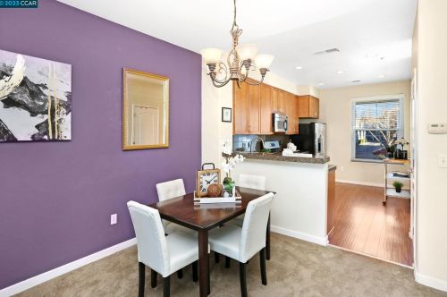 648 Grand Ter, Hayward CA  94541-6530 exterior