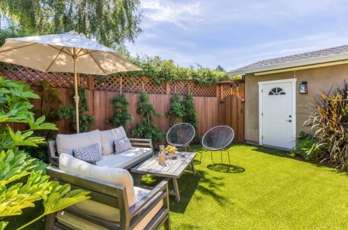 542 Quartz St, Redwood City CA  94062-2228 exterior