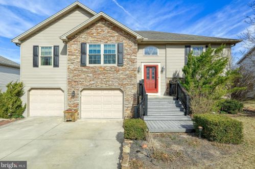 595 Old Trail Ct, Etters, PA 17319-8833