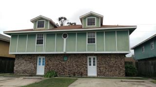 1645 Alexander Ct, Gretna LA  70056-8011 exterior