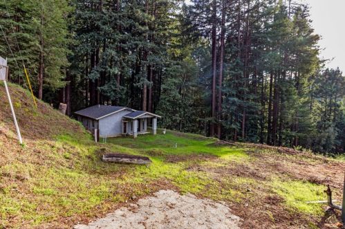 16310 Redwood Lodge Rd, Los Gatos, CA 95033-9265