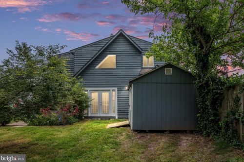 212 Pratt St, Fredericksburg, VA 22405-2541