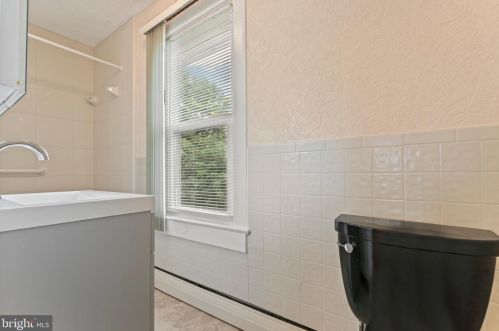 3208 21 St, Washington DC  20002-6735 exterior