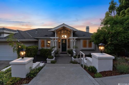 6054 Fairlane Dr, Oakland, CA 94611-1806