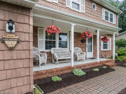 125 Summit Rd, Sparta, NJ 07871-1432