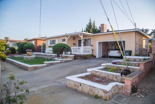 254 Grant St, Marina, CA 93933-3904
