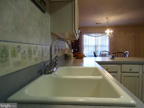 131 Furlong Way, Red Lion PA 17356-8776 exterior