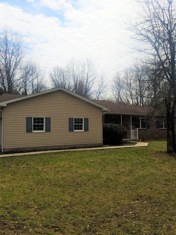 6 Kail Ave, Lees Cross Roads, PA 17257-8226