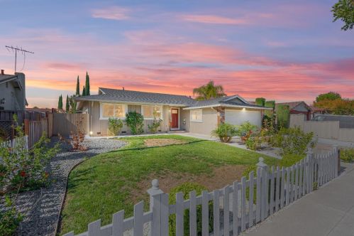 424 Ariel Dr, San Jose, CA 95123-4207