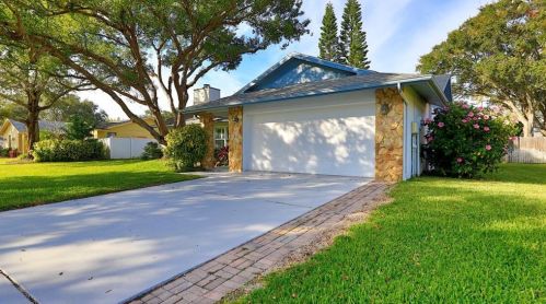 931 Cardigan Ln, Palm Harbor, FL 34683-6002