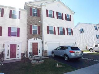 30 Tuxford Ln, Romansville, PA 19320-1635