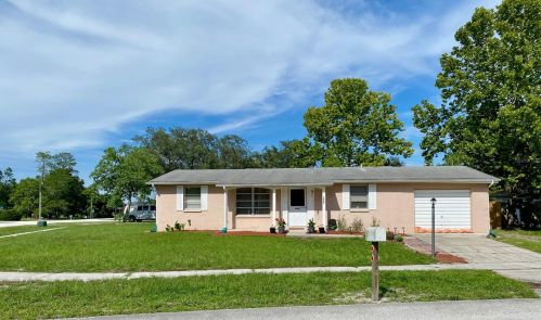 5048 Cynthia Ln, Brooksville, FL 34606-1723