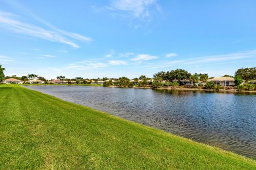 10549 Royal Caribbean Cir, Boynton Beach FL  33437-4285 exterior