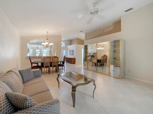 7442 Kea Lani Dr, Boynton Beach, FL 33437-7194