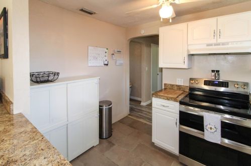 2828 41st Ave, Saint Petersburg FL  33714-4546 exterior
