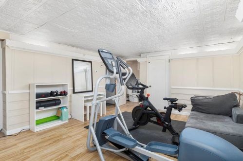 136 Whitford Ave, Providence RI  02908-3430 exterior