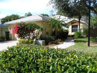725 Mainsail Pl, Naples FL  34110-3620 exterior