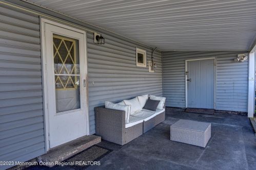 47 Charles Ter, Piscataway NJ  08854-5338 exterior