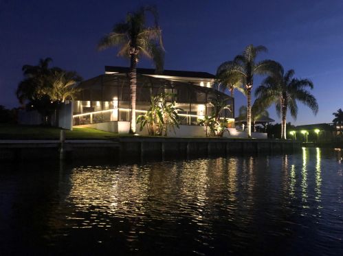 1585 Sykes Creek Dr, Merritt Island FL  32953-3174 exterior