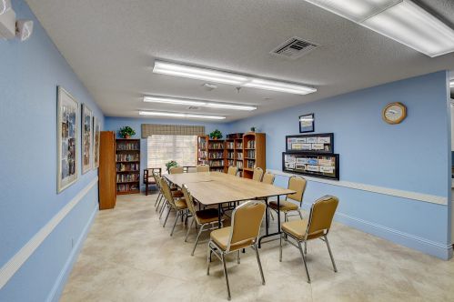 8425 Springlake Dr, Boca Raton FL  33496-4904 exterior
