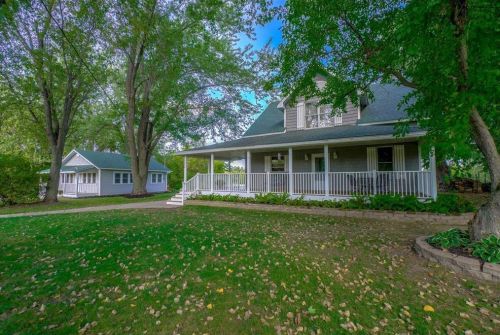 1688 Rush Point Dr, Stanford, MN 55080-5274
