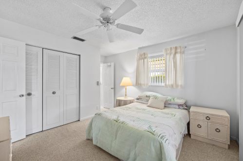 809 Meadowlark Ln, Delray Beach FL  33445-1853 exterior