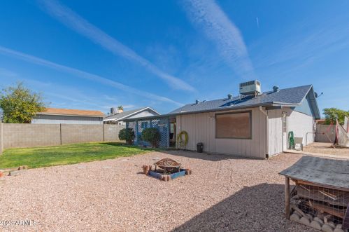 16418 30th Dr, Phoenix AZ  85045-2271 exterior