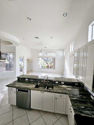 6830 Fiji Cir, Boynton Beach FL  33437-7022 exterior