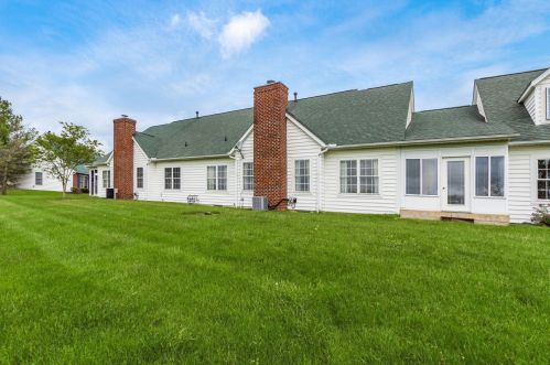 640 Concord Village Cir, Johnstown OH  43031-9194 exterior