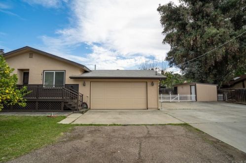 9476 Los Coches Rd, Lakeside CA  92040-4643 exterior