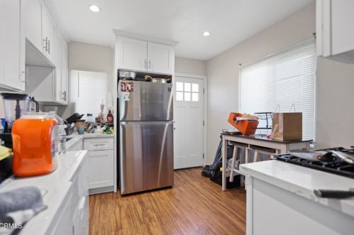 231 Roosevelt Ave, Oxnard CA  93030-0054 exterior