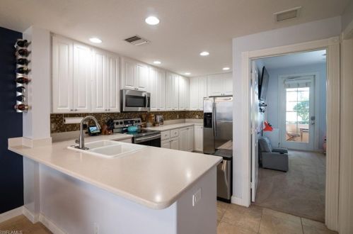 28225 Jeneva Way, Bonita Springs FL  34135-8514 exterior