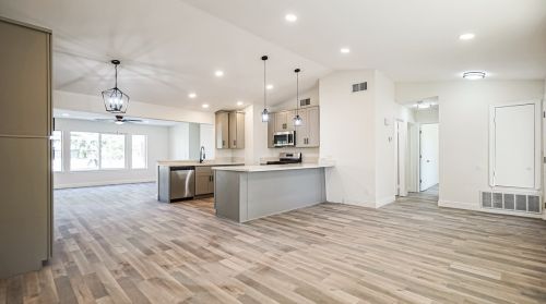 11501 Low Chaparral Dr, Victorville CA  92392-9566 exterior