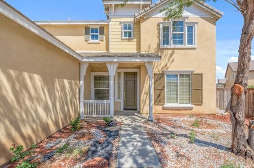 12586 Agave Bay St, Victorville, CA 92392-4817