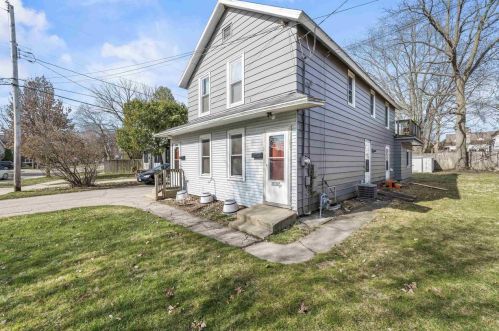2038 Sherman Ave, Madison, WI 53704-5935
