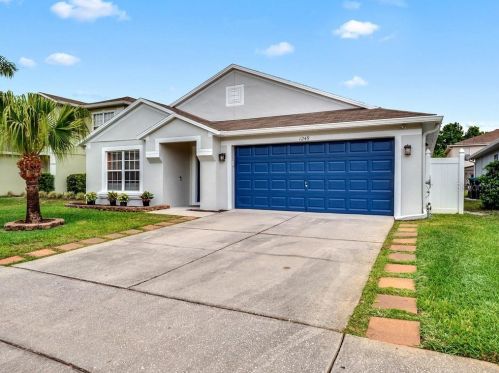 1249 Blackwater Pond Dr, Orlando, FL 32828-5207