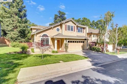 34 Cedar Hollow Dr, Danville, CA 94526-2567