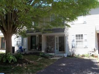 4553 Louise Saint Claire Dr, Gardenville, PA