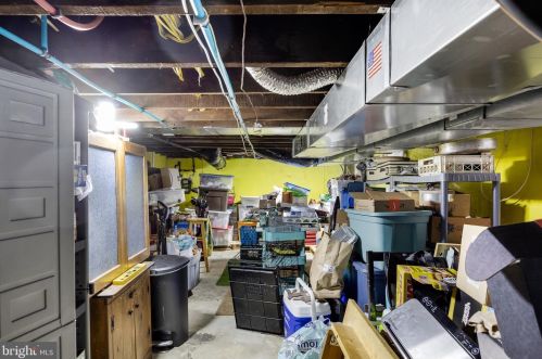 1 Atlantic Ave, Camden NJ  08106-1469 exterior