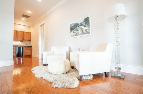 505 101 Ave, Naples FL 34108-3207 exterior