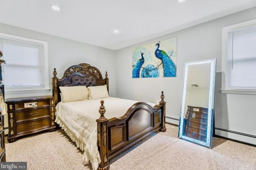 84 Franklin Corner Rd, Lawrence Township NJ  08648-2102 exterior