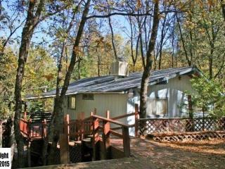 22415 Red River Dr, Sonora, CA 95370-8924