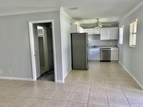 4392 Golfers Cir, West Palm Beach FL  33410-4610 exterior