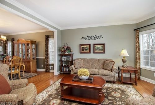 11 Cedar Ct, Hackettstown NJ  07840-2850 exterior